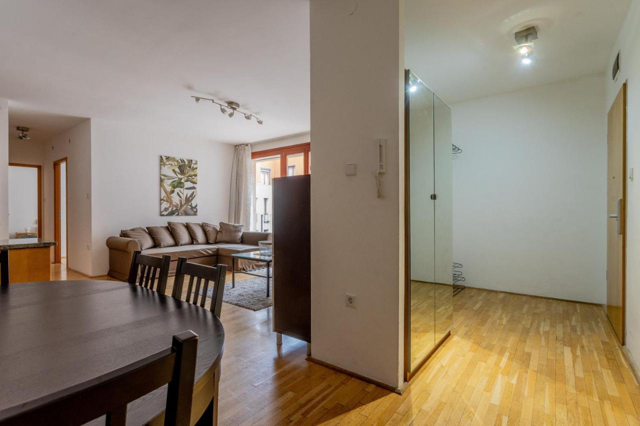 K9 Apartment บูดาเปสต์ ภายนอก รูปภาพ